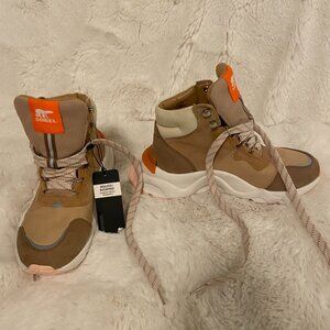 Sorel Kinetic Waterproof Hiking Boots - Size 6.5